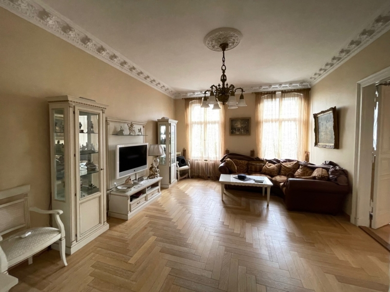 Елегантна 3-кімнатна квартира в класичному стилі в Berlin-Wilmersdorf