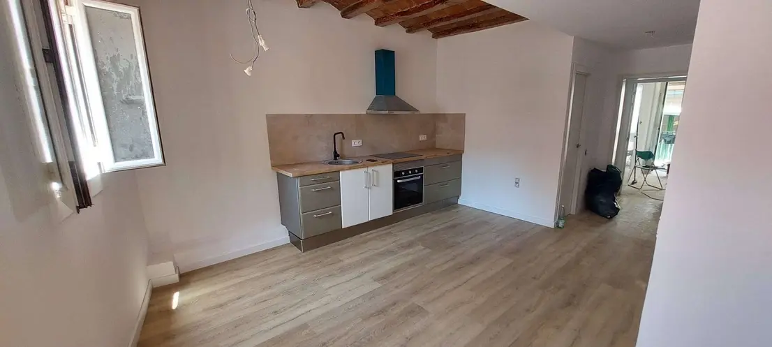 Ремонтована 3-кімнатна квартира з потенційною доходністю 5,5% в історичному районі - Image 2