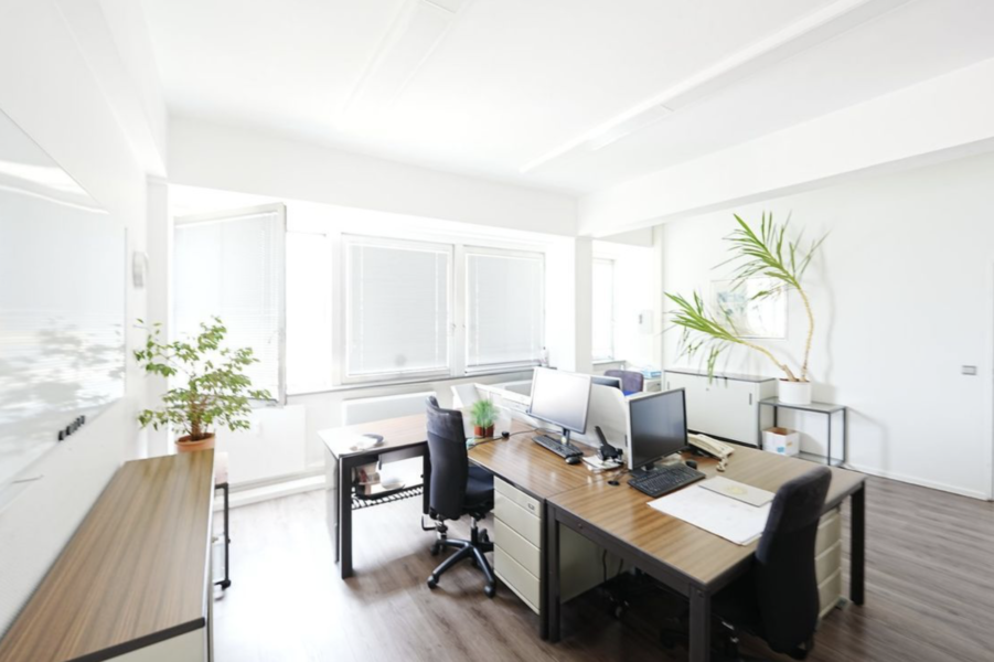 5-Zimmer-Büro in Berlin-Schöneberg – repräsentativ, zentral und nur 2 Minuten vom KaDeWe entfernt