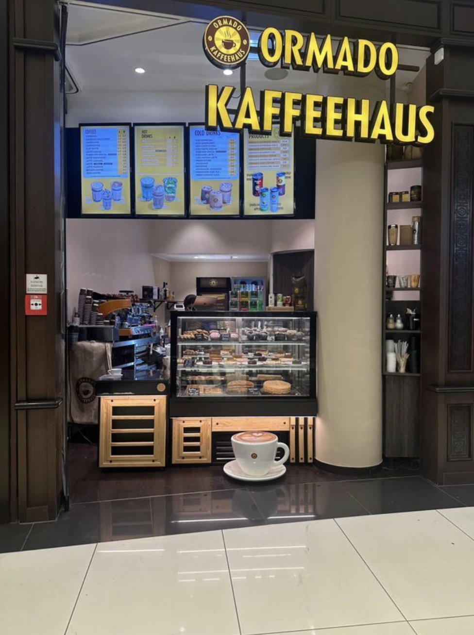 Café in Mall of Berlin - Image 5