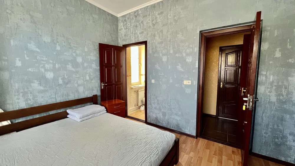 Видовий участок з діючим готелем 617 м² в центрі Києва - Image 4