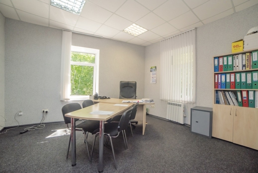 Фасадне будівля 1 603 м² у Києві - орендарі, паркінг, ділянка 1500 м² - Image 5