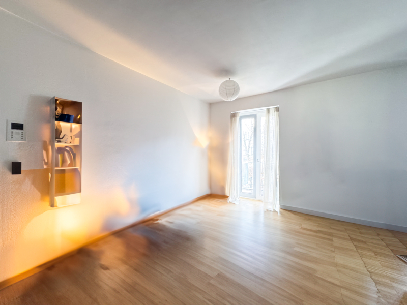 Сучасна 2-кімнатна квартира з балконом у центральному районі - Image 5