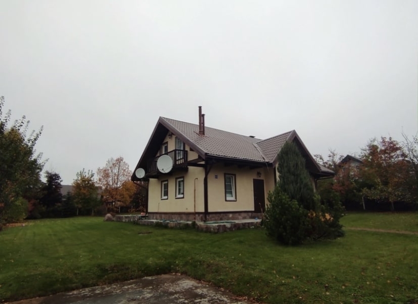 Затишний заміський будинок з ділянкою в Berlin-Mahlsdorf