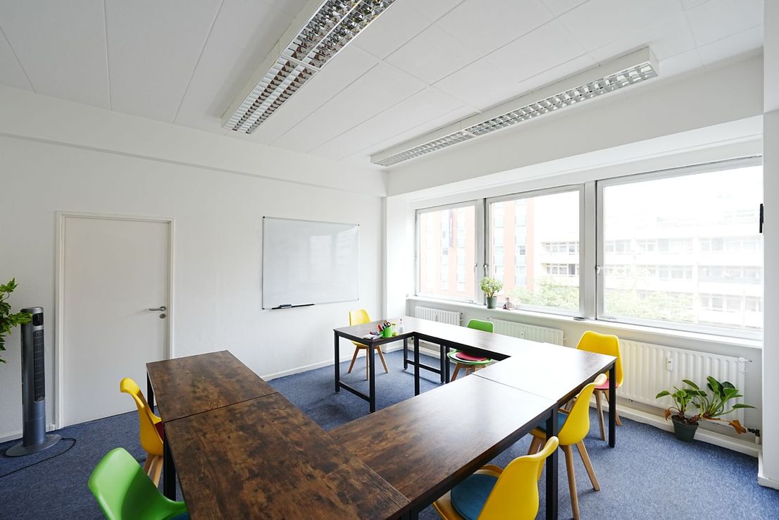 Современный офис в топ-локации у KaDeWe - 3 кабинета, 70 м² - Image 2