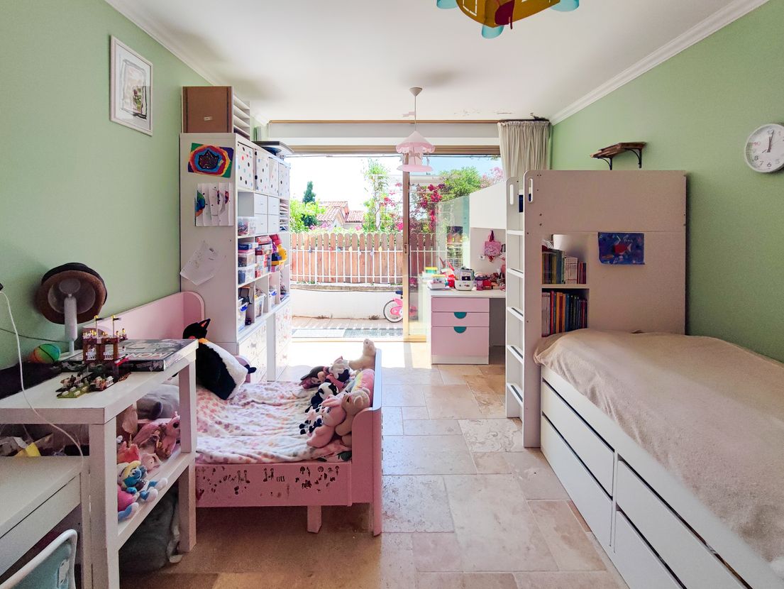 3-кімнатна квартира з терасою та басейном у Sanremo - Image 5