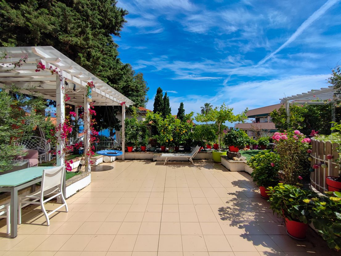 3-кімнатна квартира з терасою та басейном у Sanremo - Image 3