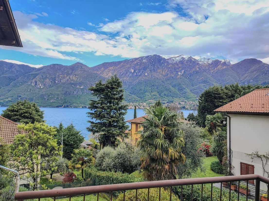 Апартаменти з видом на озеро Комо