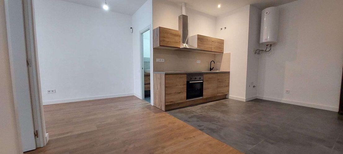 Відремонтована квартира в центрі Барселони - Image 5