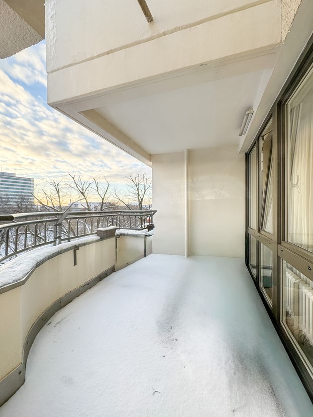 Ексклюзивна квартира з 4 балконами в Berlin-Charlottenburg - Image 4