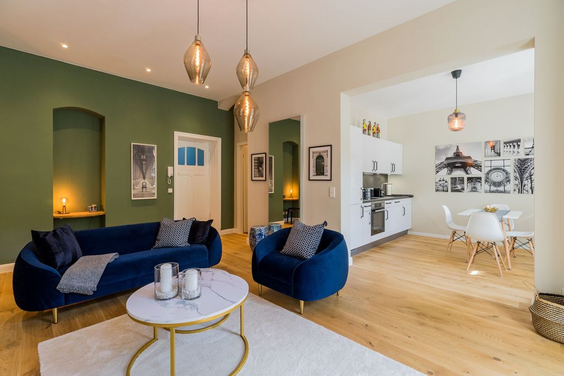 Стильна та повністю мебльована 2-кімнатна квартира з балконом у Ліхтенберзі - Image 5