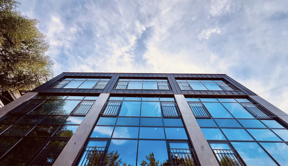 Сучасна офісна будівля в центрі Києва – 2.100 м²