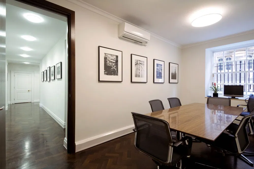 Історичний особняк в центрі Києва