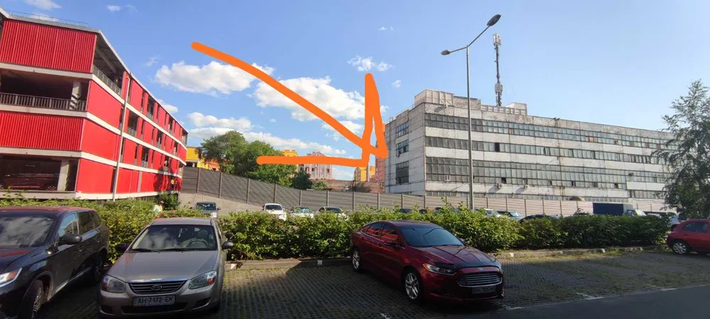 Інвестиційна будівля 5 000 м² у Києві - Image 2